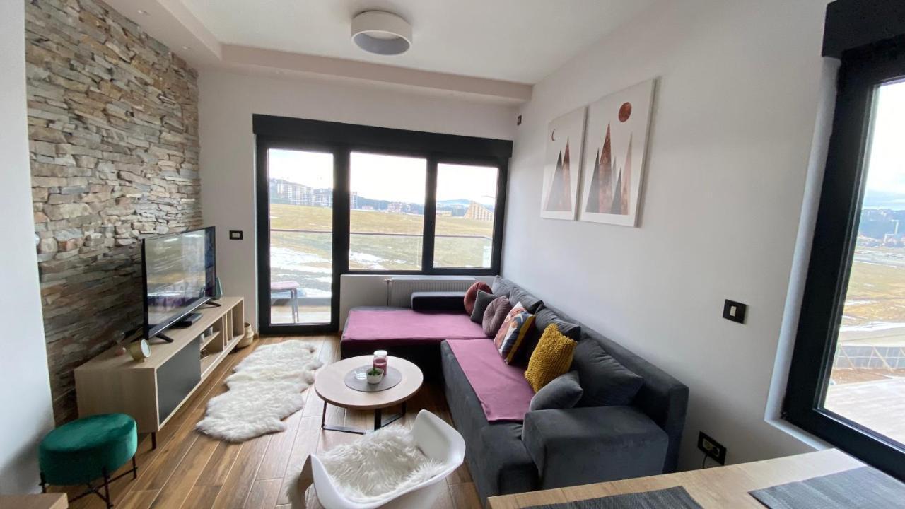 Janina Apartment
